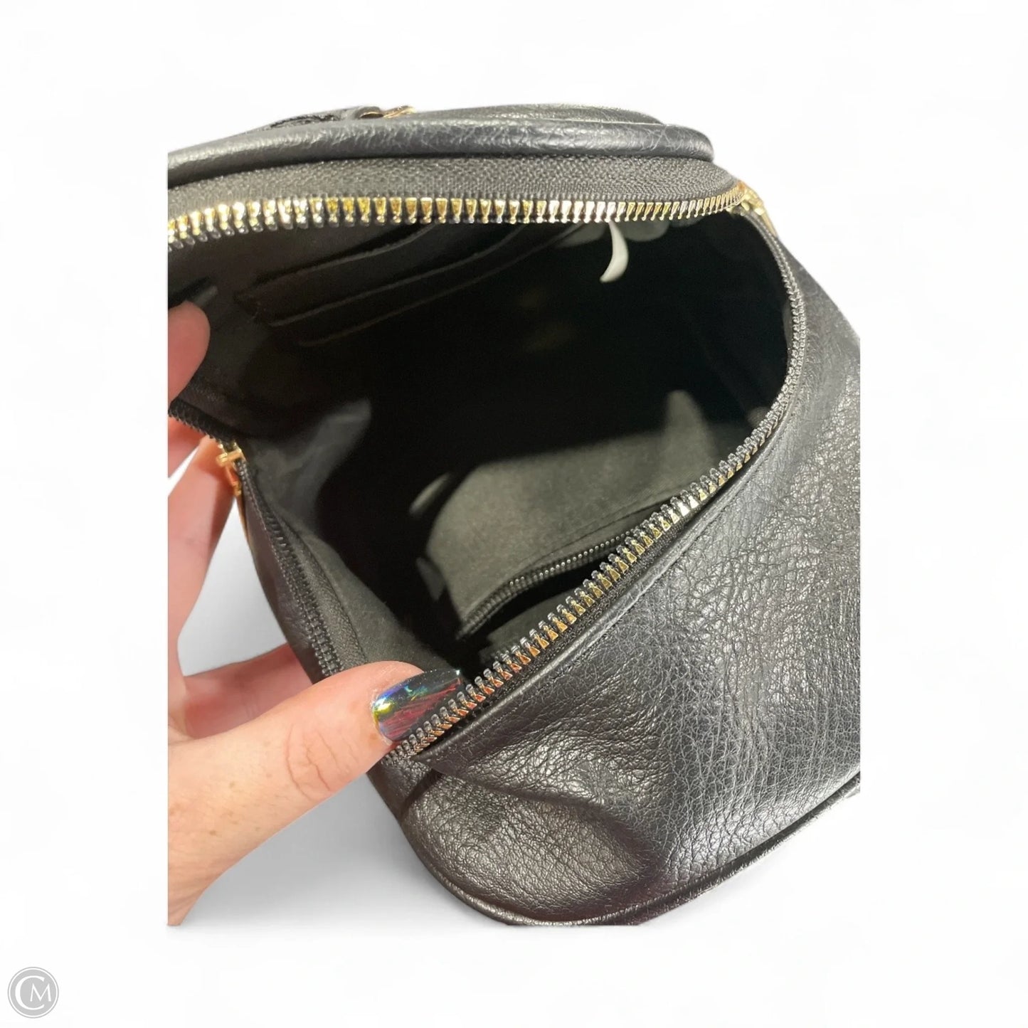 Crossbody By Clothes Mentor, Size: Small