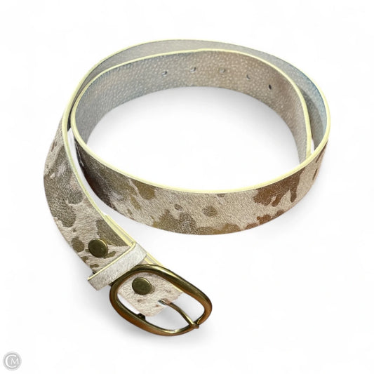Belt By Clothes Mentor, Size: Medium