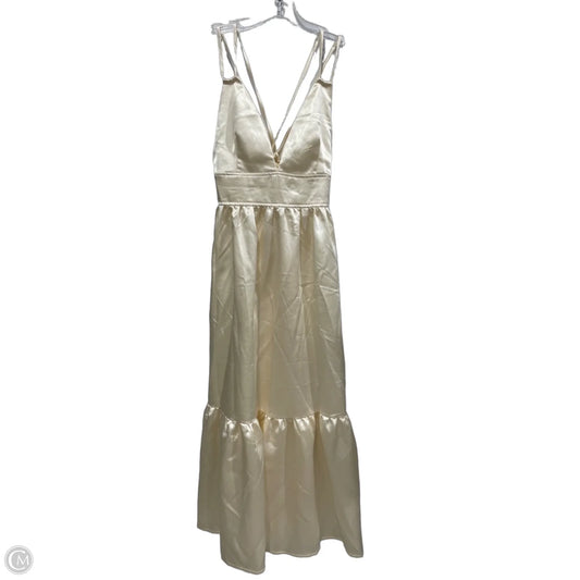 Dress Casual Maxi By Clothes Mentor In Cream, Size: S
