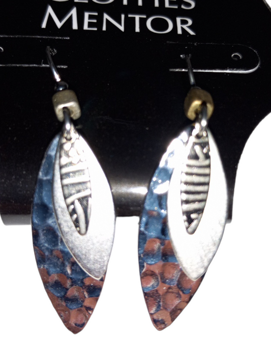 Earrings Dangle/drop By Clothes Mentor