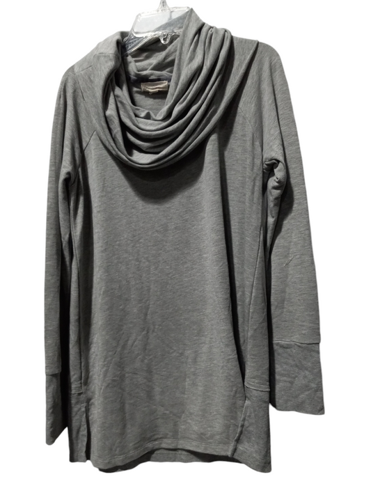 Top Long Sleeve By Cupio In Grey, Size: S