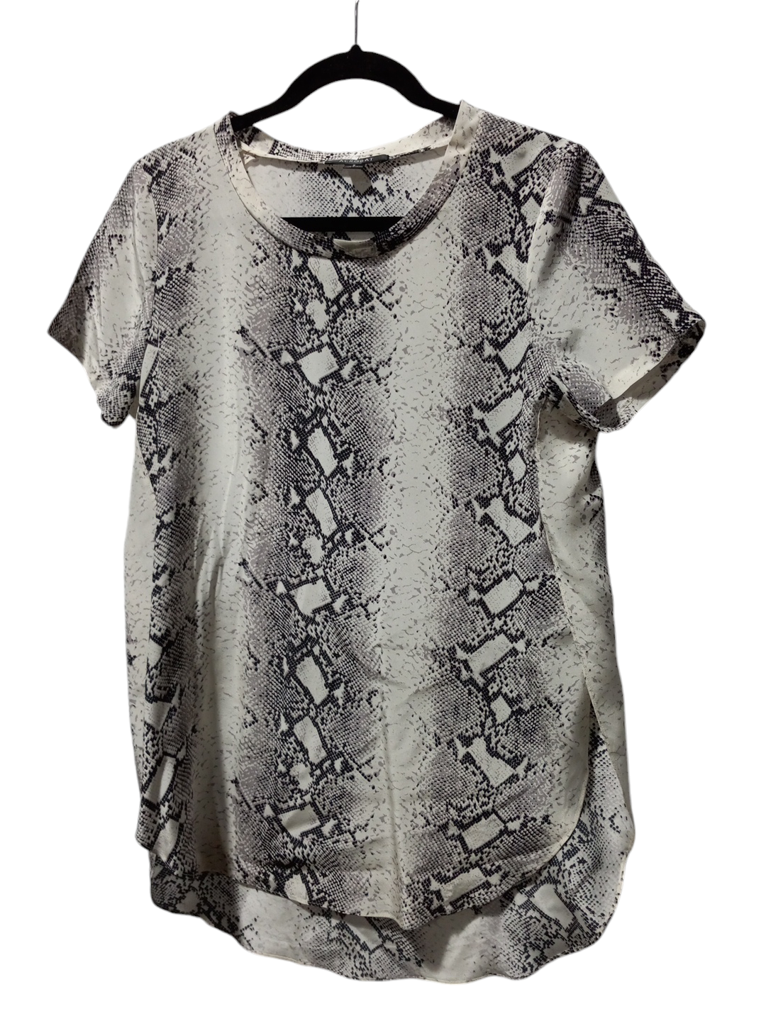 Blouse Short Sleeve By Clothes Mentor In Snakeskin Print, Size: S