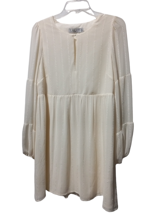 Dress Casual Midi By Clothes Mentor In Ivory, Size: M