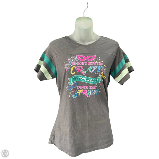 Top Short Sleeve By Clothes Mentor In Multi-colored Mardi gras, Size: S
