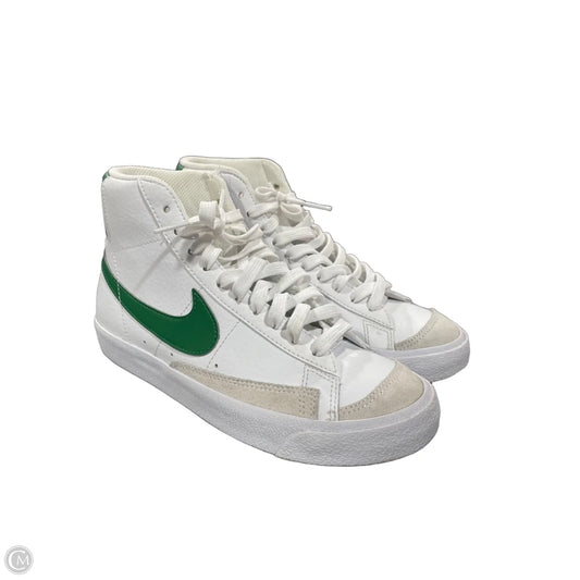 Shoes Sneakers By Nike In Green & White, Size: 7