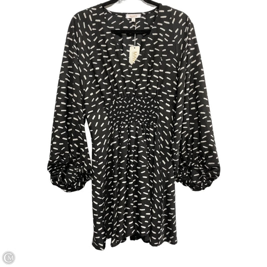 Dress Casual Short By Clothes Mentor In Black & White, Size: M