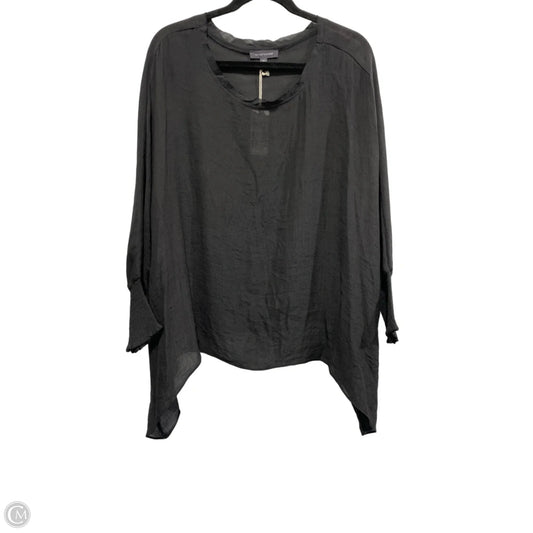 Top Long Sleeve By Grade & Gather In Black, Size: L