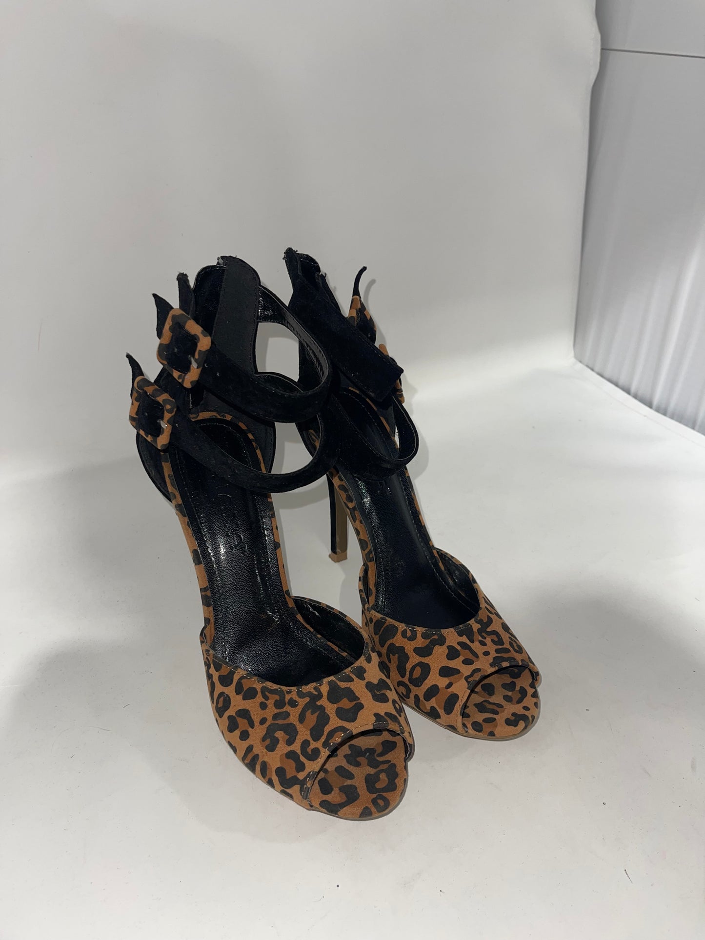 Sandals Heels Stiletto By Liliana  Size: 8